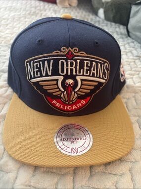 Mitchell & Ness New Orleans Pelicans Navy and Gold Snapback Hat